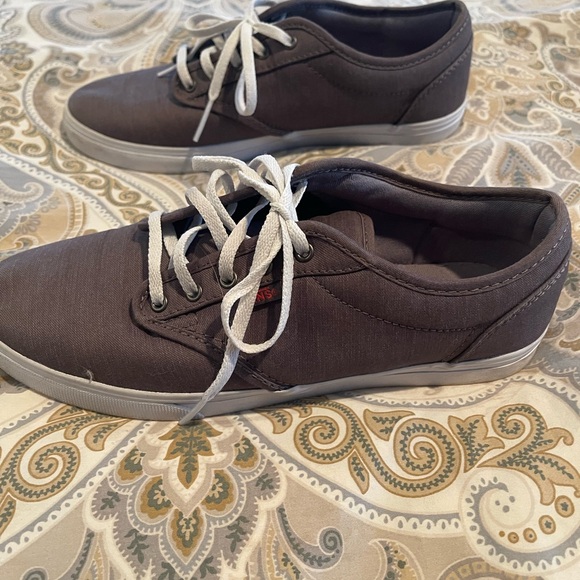Women’s Gray vans sneakers - like new barely worn - Picture 2 of 5